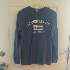 blue long sleeve tee